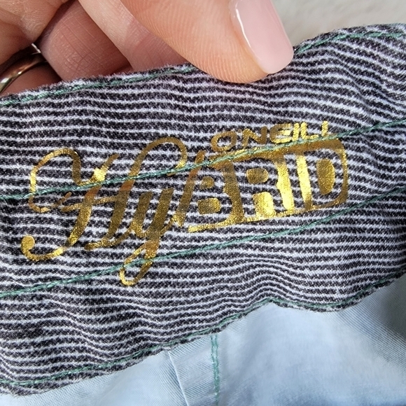 2/$20 O'Neill Hybrid Shorts 30 - Picture 7 of 9